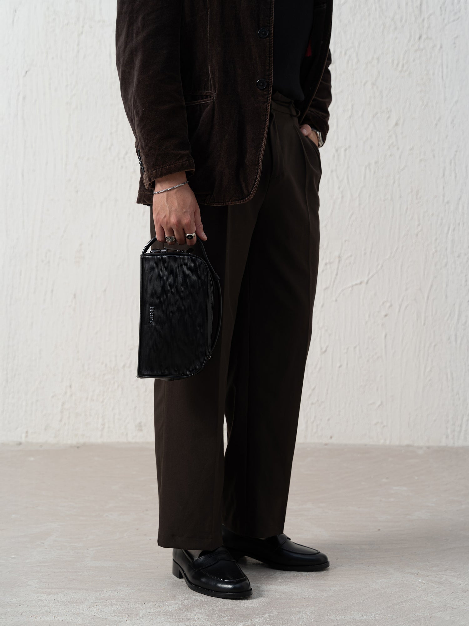 BENNETT TRAVEL POUCH