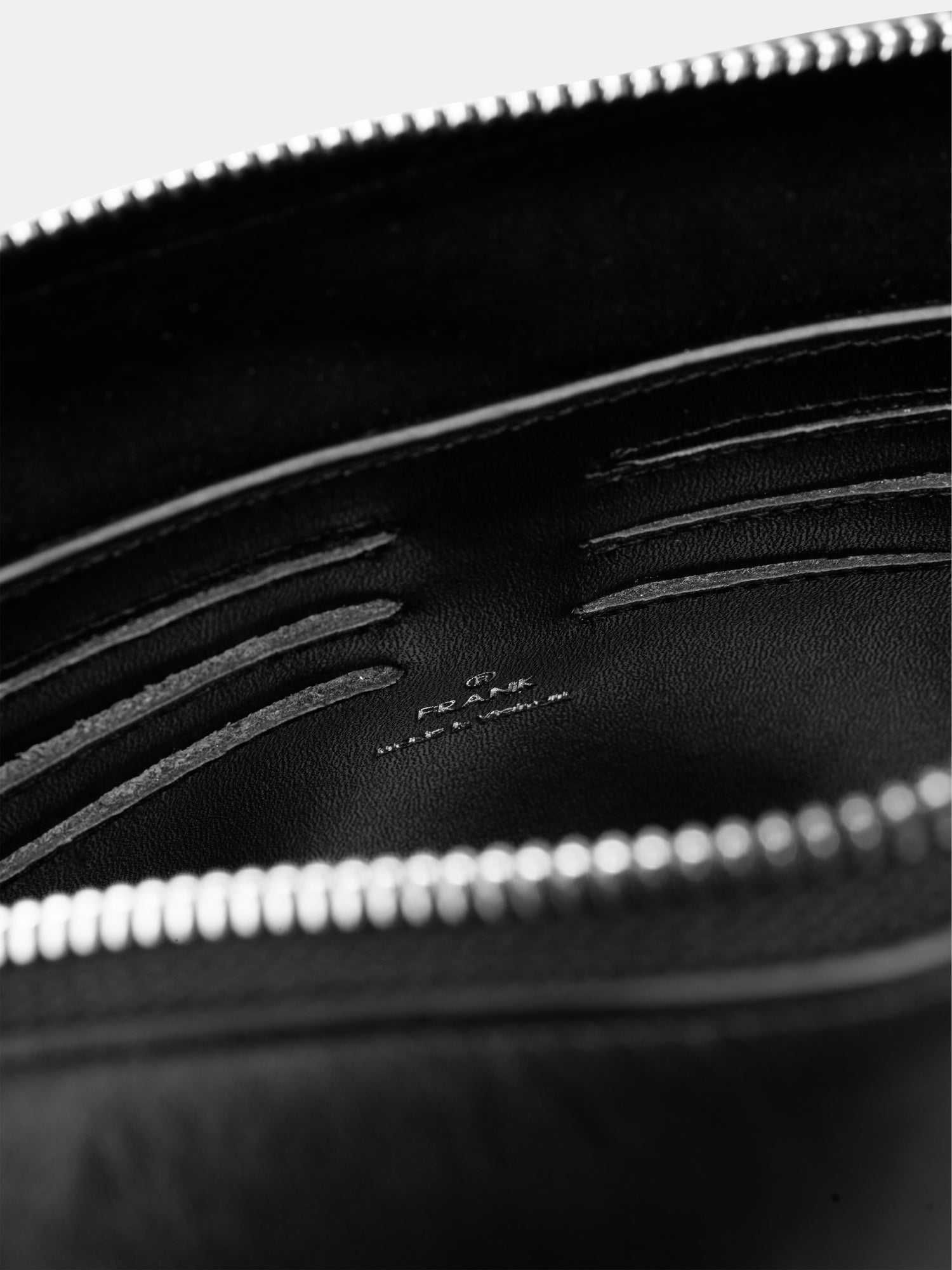 BERNARD MESSENGER BAG