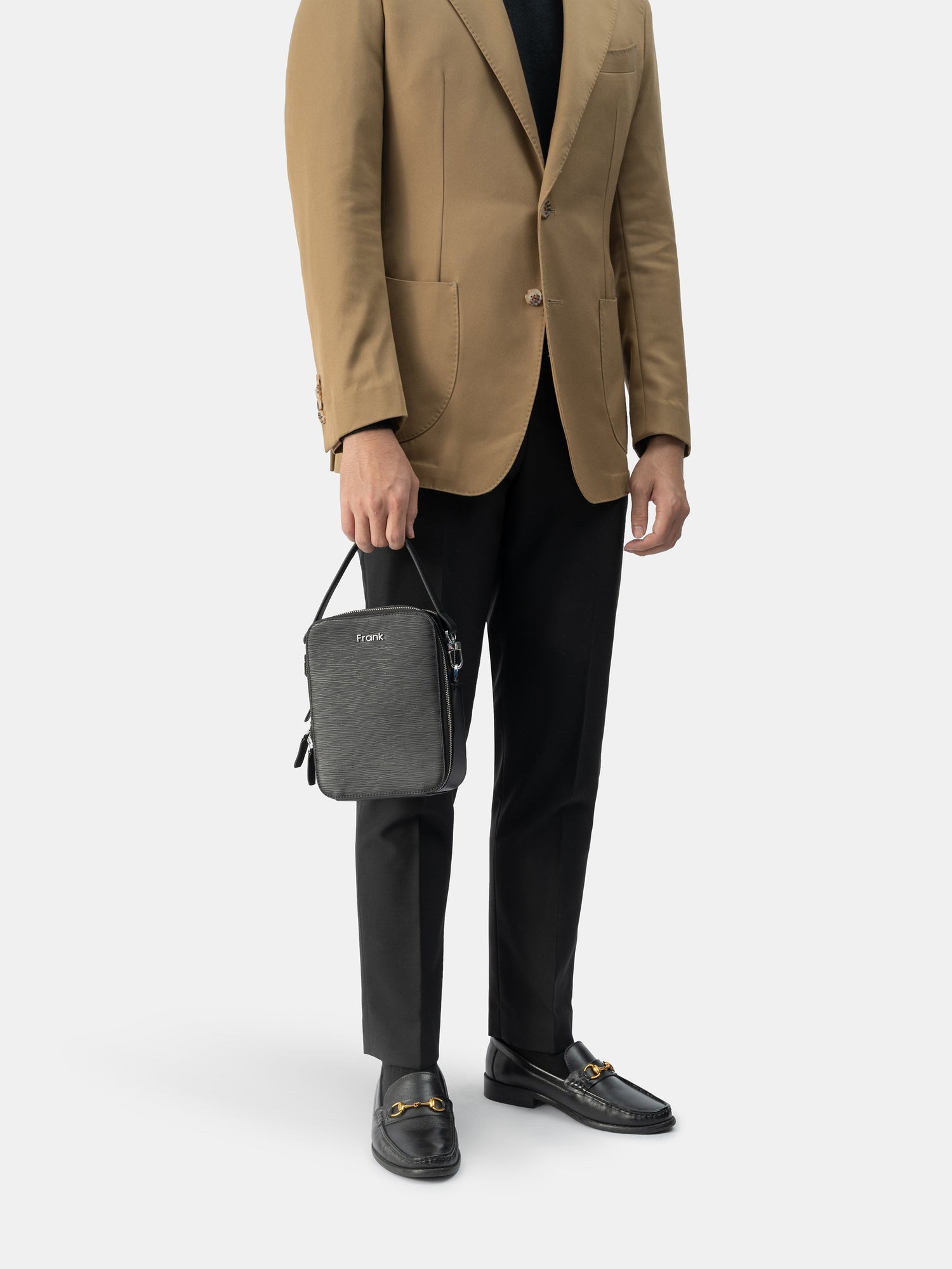 ANTONIE MESSENGER BAG