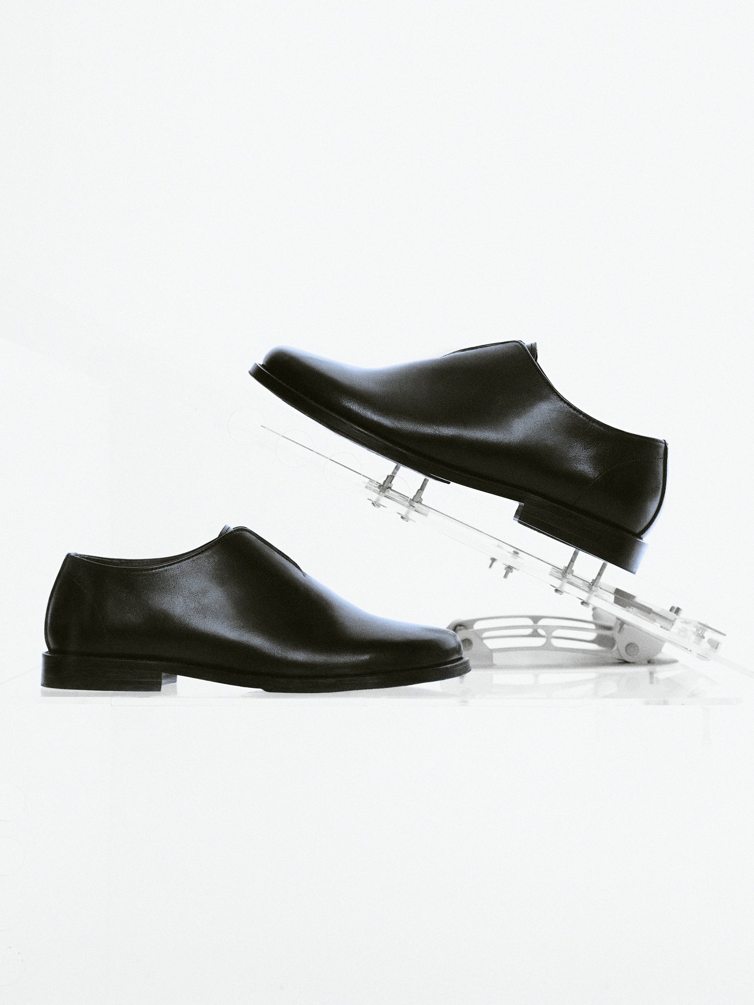 CADRE SLIP ON